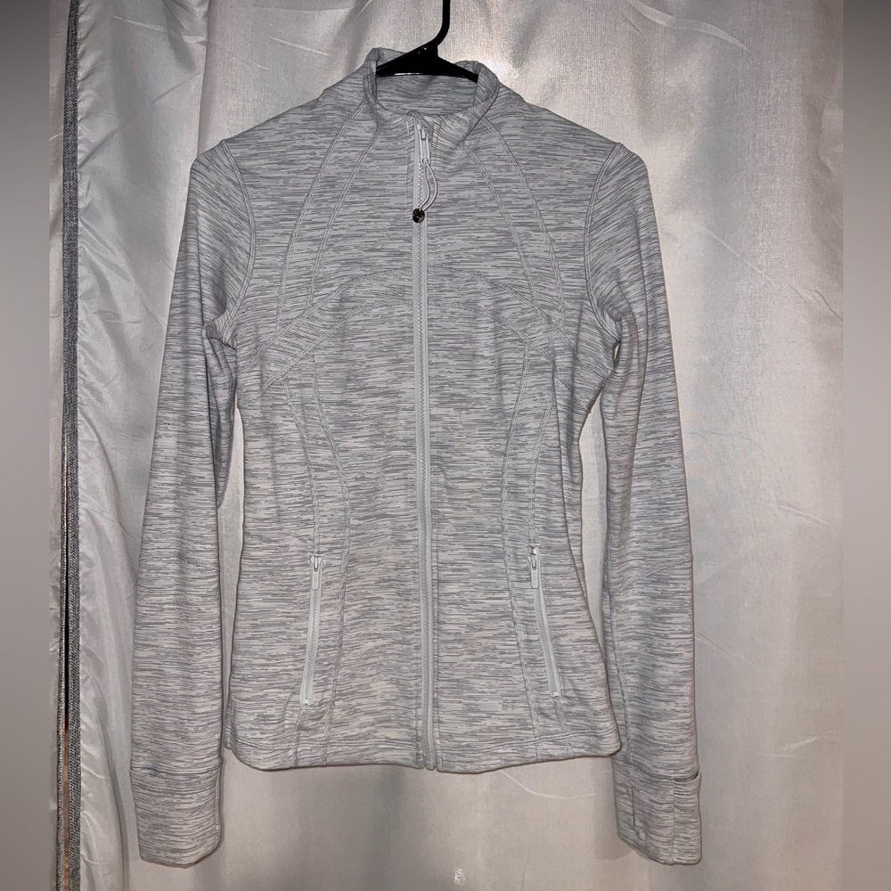 Lululemon Define Jacket (Size 6- White with Grey design)